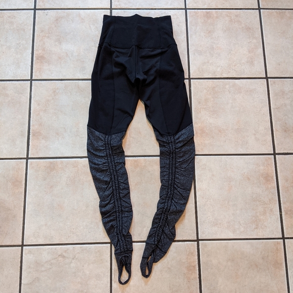 Lululemon Wunder Under *Stirrup - Picture 2 of 4